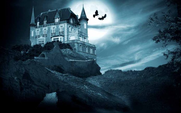The-Signs-at-a-Haunted-House Haunted House