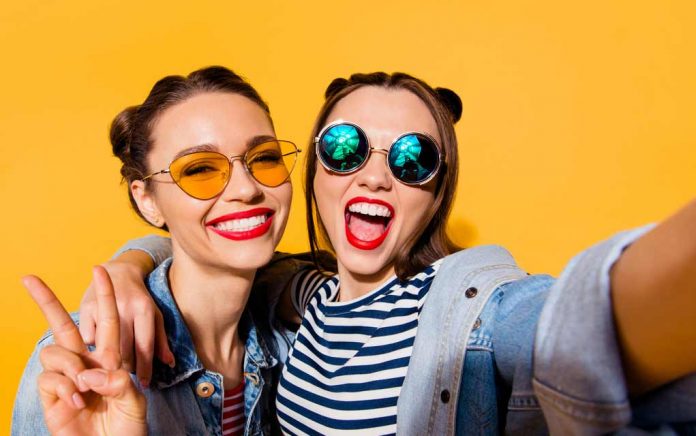 The-Ideal-Bestie-for-Each-Sun-Sign The Ideal Bestie for Each Zodiac Sign
